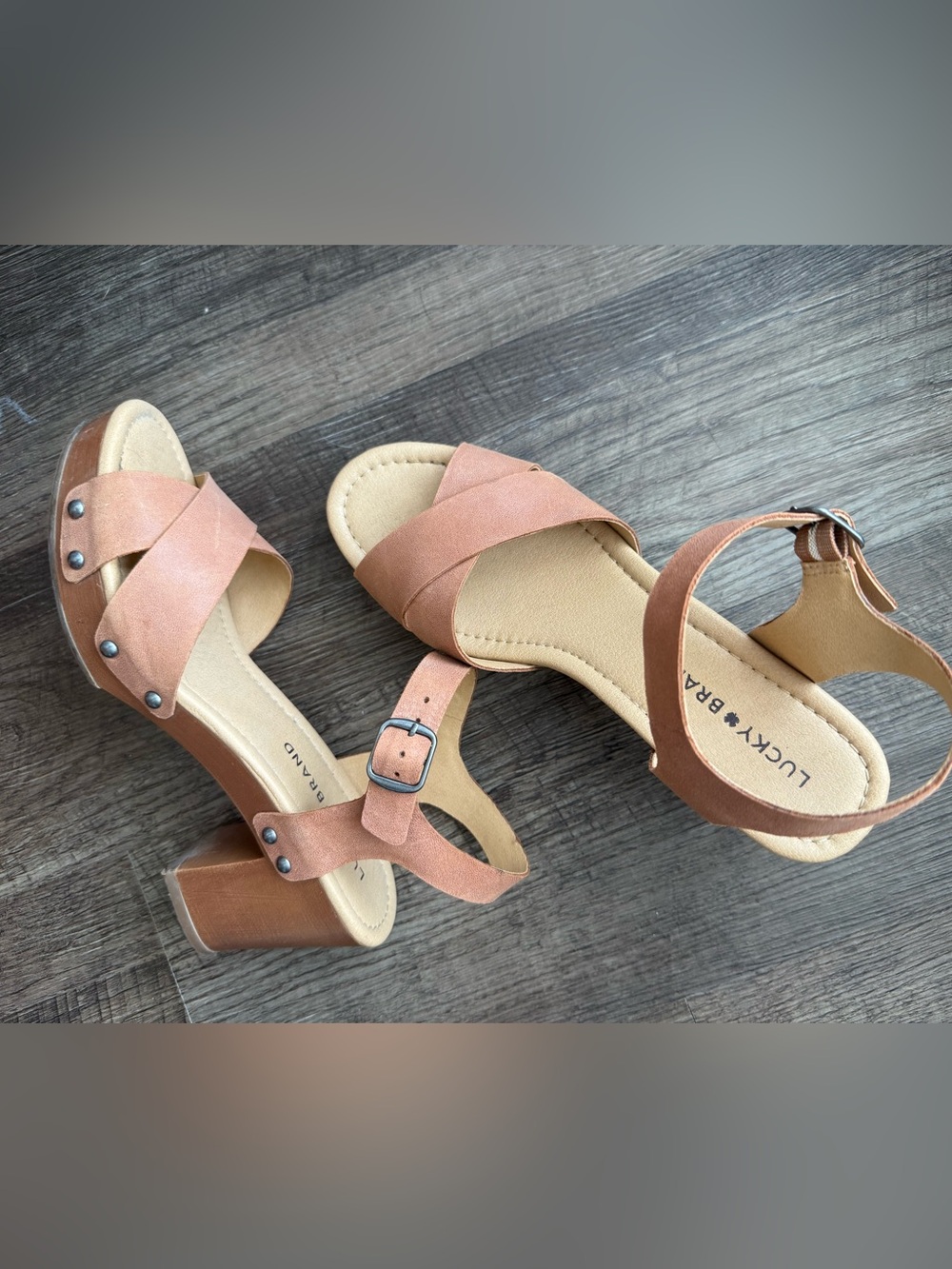 Lucky Brand Leather Block Heel Sandals size 7 (37.5)